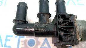 Клапан и насосный модуль для Ford Escape MK4 20-23 hybrid, с характерными деталями