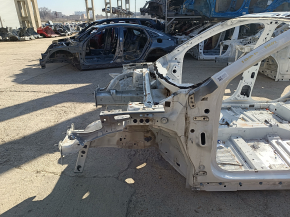 Чверть передня ліва Ford Escape MK4 20-20 тип 1 на кузові, біла