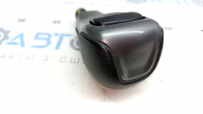 Ручка КПП Jeep Cherokee KL 19-21 черная, кожа, царапина