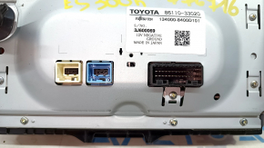Подключения и маркировки на задней стороне устройства Lexus ES300h