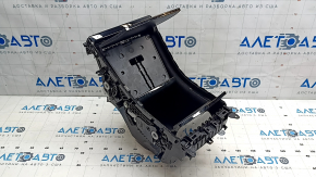 Бокс карман центральной консоли в сборе Tesla Model 3 18-20 черная глянец, царапины