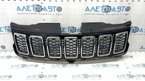 Решітка радіатора grill Jeep Grand Cherokee WK2 17-21 у зборі стільника хром, обрамлення чорний глянець
