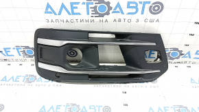 Грати переднього бампера права Audi Q7 16-19 хром під парктронік і радар з накладкою