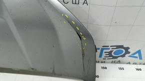 Губа переднего бампера центральная Audi Q7 16-19 серебро, царапины, вмятины, сломано крепление