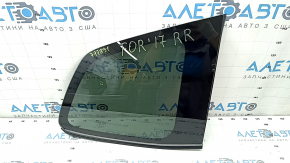 Форточка глухое стекло задняя правая Subaru Forester 14-18 SJ тонировка, молдинг черный мат, надорван уплотнитель, отклеился уплотнитель, тычка