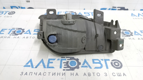 Поворотник левый Toyota Prius V 12-14 дорест, песок, царапины