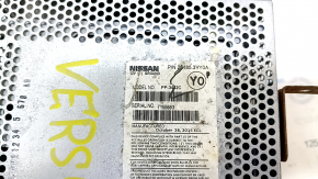 Головное устройство Nissan Versa 15-19 рест царапины