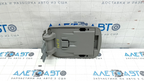 Подлокотник Subaru Forester 14-18 SJ серая кожа, вмятины, потертости