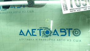 Лобовое стекло Toyota Prius V 12-17 песок, воздух по кромке