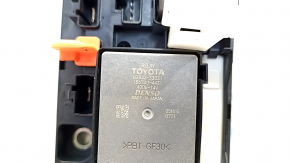 Блок реле Toyota Venza 21-