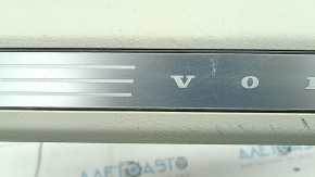 Накладка порога передняя левая внутренняя Volvo XC90 16-25 серая с хром вставкой с подсветкой, царапины, надломана