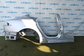 Чверть крило задня права Tesla Model S 12-20 фільонка алюміній, срібло, відпиляна, з центральною стійкою, тички, порвана фільонка на стійці