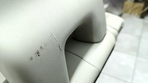 Общий вид правого заднего сидения почти на весь кадр, подходит для Volvo XC90 2016-2023.