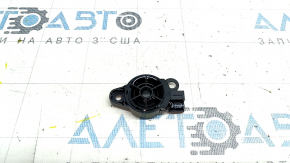 Пищалка передньої стійки права Nissan Rogue 21-23 Bose