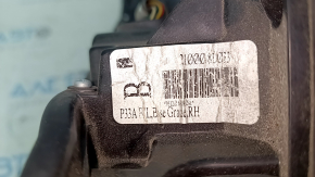 Поворотник ДХО правый Nissan Rogue 21-26 галоген + LED us built, мелкие царапины