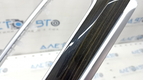 Накладка передней панели правая BMW X5 G05 19-23 под дерево Fineline Stripe, царапины
