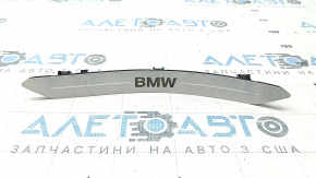 Вставка накладки порога ззаду ліва BMW X5 G05 19-23 хром BMW, з підсвічуванням, подряпини, окислена