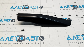Заглушка рейлингов задняя левая Lexus RX300 RX330 RX350 RX400h 04-09 сломано крепление