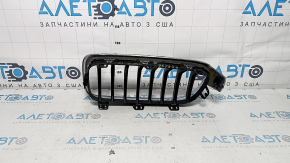 Решетка радиатора grill правая BMW 3 F30 4d 12-18 sport line, песок