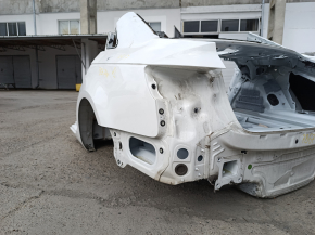 Четверть крыло задняя левая Audi A4 B9 17-24 на кузове, белая