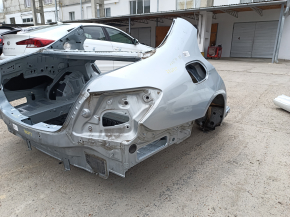 Четверть крыло задняя правая Mercedes W213 E 300/350 17-20 на кузове, серебро, тычки