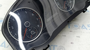 Щиток приборов VW Tiguan 15-17 87к, царапины