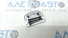 Крюк багажника Audi A4 B9 17-25 хром