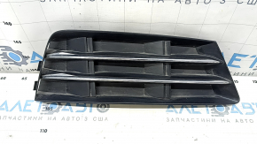 Грати переднього бампера права Audi A4 B9 17-17 без радара, хром