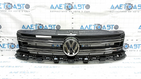 Решетка радиатора grill в сборе VW Tiguan 12-18 рест со значком, TONG YANG, CAPA, вздулся хром