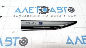Эмблема логотип ID.4 крыла переднего правого Volkswagen ID.4 23-26 S треснут