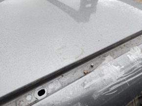 Деталь крыши BMW X3 F25, присутствуют незначительные повреждения и следы эксплуатации.