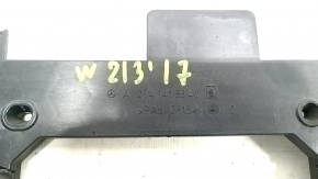 Кронштейн блока ECU компьютера двигателя Mercedes W213 E 17-19 2.0T