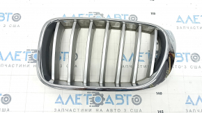 Решітка радіатора grill ліва BMW X3 F25 15-17 ніздря, хром, пісок