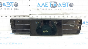 Накладка радіаторної решітки grill Audi Q3 8U 16-17 чорний глянець, під цільний бампер, не заводські отвори, пісок