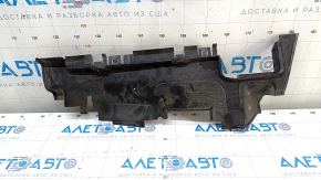 Дефлектор радиатора правый Audi Q3 8U 16-18