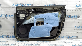 Внутренняя сторона двери передней левой Ford Fusion, демонстрирующая элементы креплений и комплектацию.