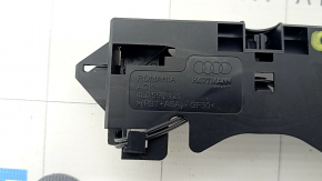 Выключатель освещения багажного отсека Audi Q5 8R 09-17