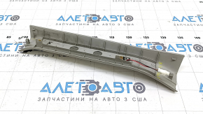 Накладка порога с подсветкой задняя правая Lexus RX300 RX330 RX350 RX400h 04-08 серая, с подсветкой, с хромированной накладкой, царапины