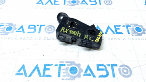 Крепление заднего бампера внутреннее малое левое Lexus RX300 RX330 RX350 RX400h 04-09 сломана защелка