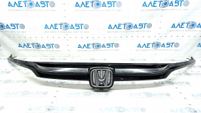 Комплект верхних молдингов решетки радиатора Honda Accord 18-20 touring центральный молдинг с ресничками в сборе, 7 частей, глянец, темный хром, песок