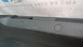 Накладка проема багажника Ford Focus mk3 11-18 4d центр, затерта