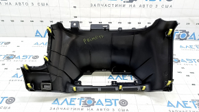Внутренняя часть центральной консоли с креплениями; оригинальная деталь без повреждений.