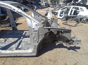 Чверть передня права Lexus RX300 RX330 RX350 RX400h 04-09 на кузові срібло