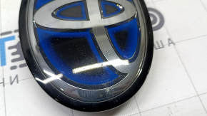 Эмблема решетки радиатора Toyota Prius 50 Prime 17-18 под радар, песок