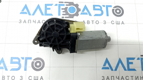Задний ракурс мотора регулировки подушки водителя Форд Эскейп MK4, оригинальная деталь