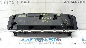Задняя сторона щитка приборов Toyota Prius V 12-17, видны замены.