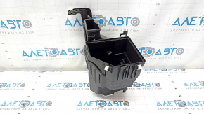 Нижня кришка корпусу повітряного фільтра Mitsubishi Outlander 22-26 2.5