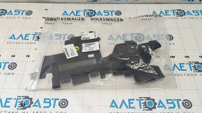 Дефлектор радіатора лівий VW Atlas 18-23 2.0T