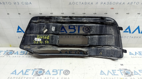 Решетка переднего бампера правая Audi Q5 80A 18-20 с хромом, потерта, задиры