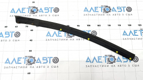 Уплотнитель капота правый Mitsubishi Outlander 22-26